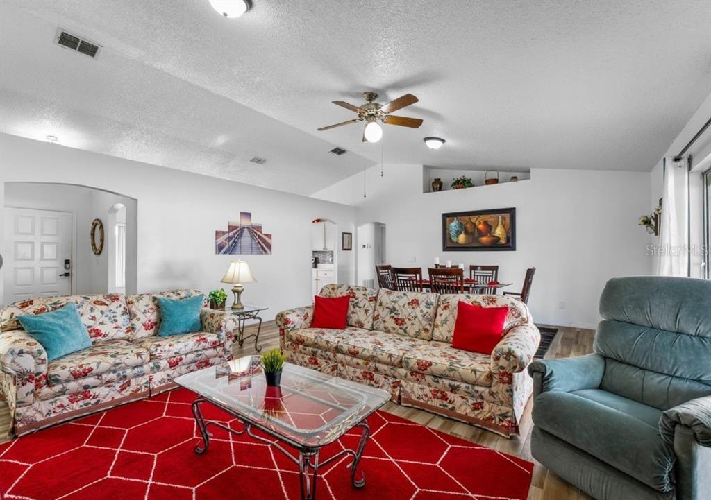 1065 JASON RIDGE COURT, KISSIMMEE, FL — photo 5 of 18