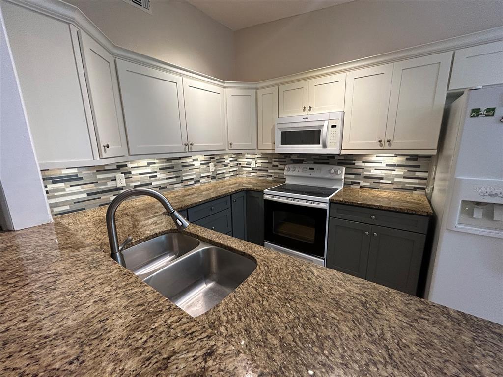 3051 AUTUMN COURT, WINTER PARK, FL — photo 3 of 18