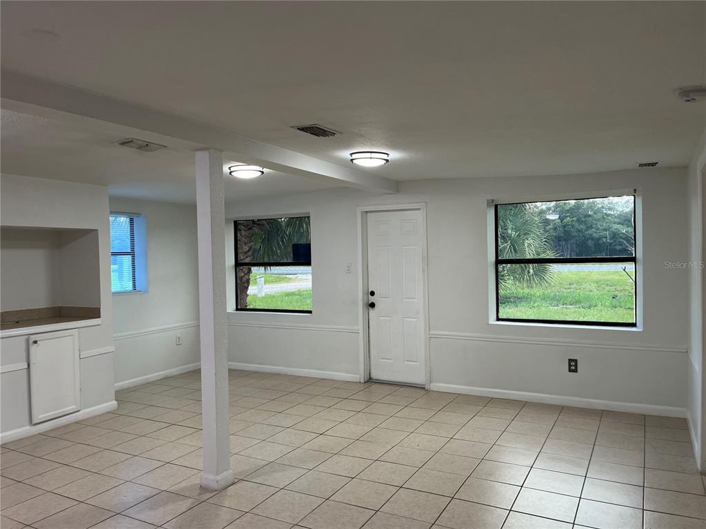 3735 HIGHWAY 60 E Front Apt, LAKE WALES, FL — photo 2 of 13