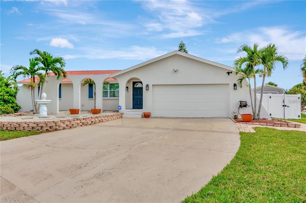 922 SAGO PALM WAY
