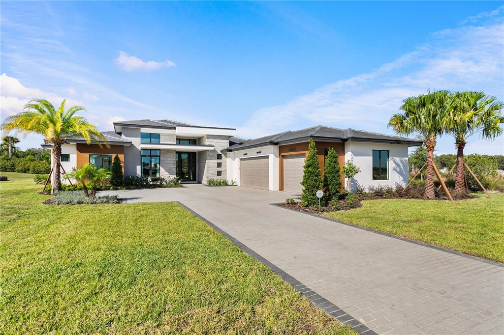11292 KINGLY LANE