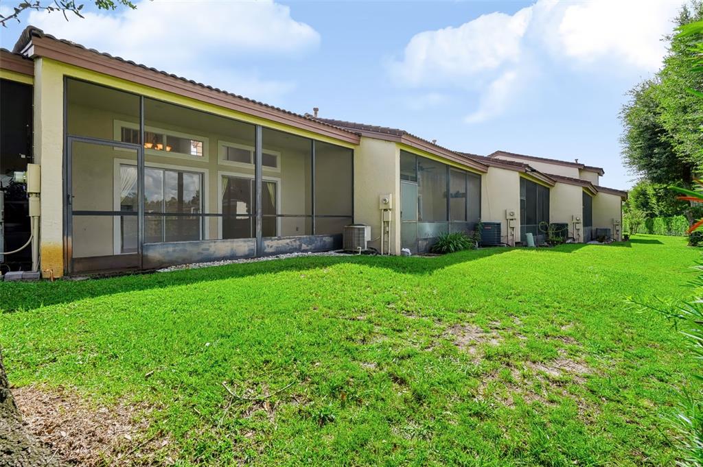3176 TAMARIND CIRCLE UNIT 19, KISSIMMEE, FL — photo 4 of 30