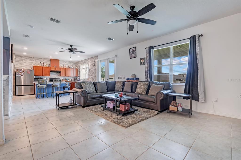 2512 BEGONIA STREET, MASCOTTE, FL — photo 4 of 28