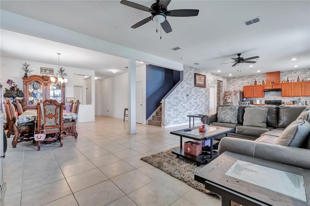 2512 BEGONIA STREET, MASCOTTE, FL — photo 5 of 28