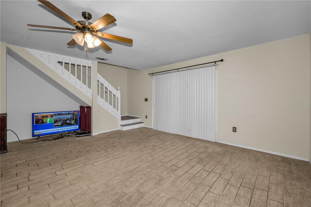 2407 GUN FLINT TRAIL, PALM HARBOR, FL — photo 4 of 9