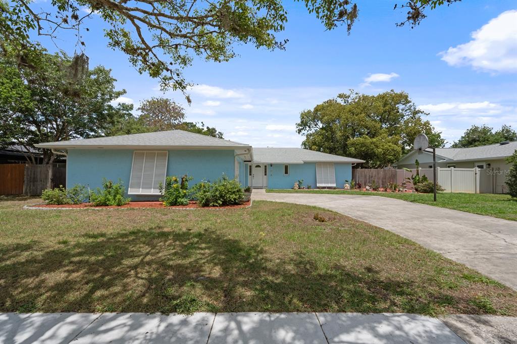 1032 MANCHESTER CIRCLE