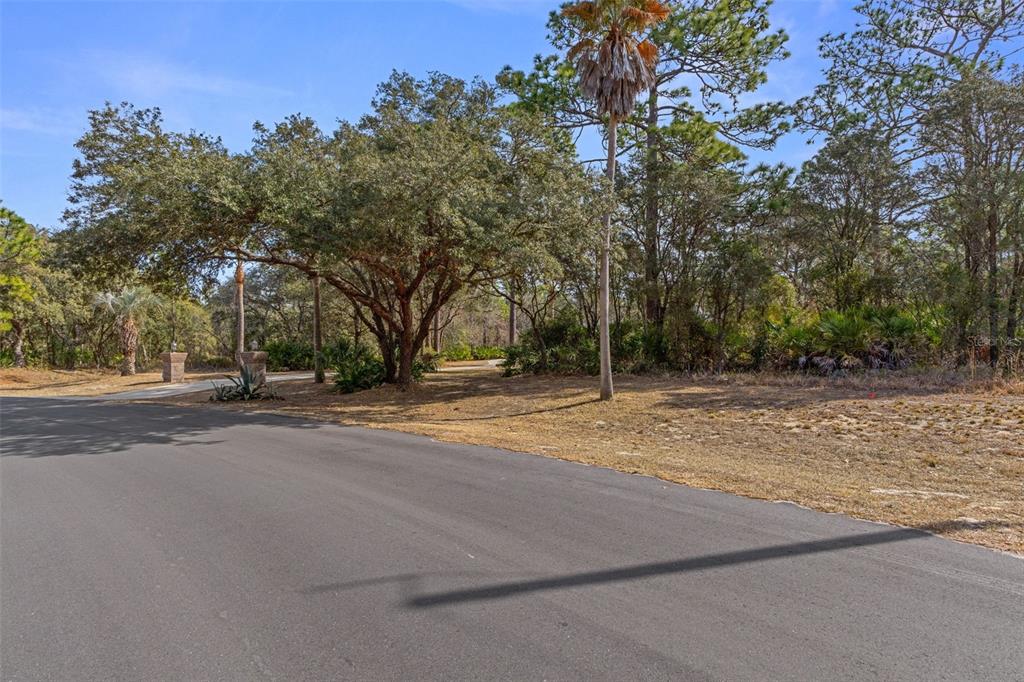 4976 W YEARLING DRIVE
