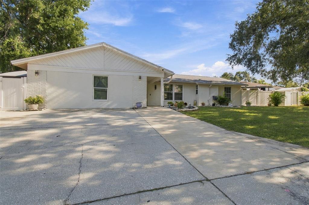 1325 OAKCREST DRIVE, BRANDON, FL — photo 3 of 30