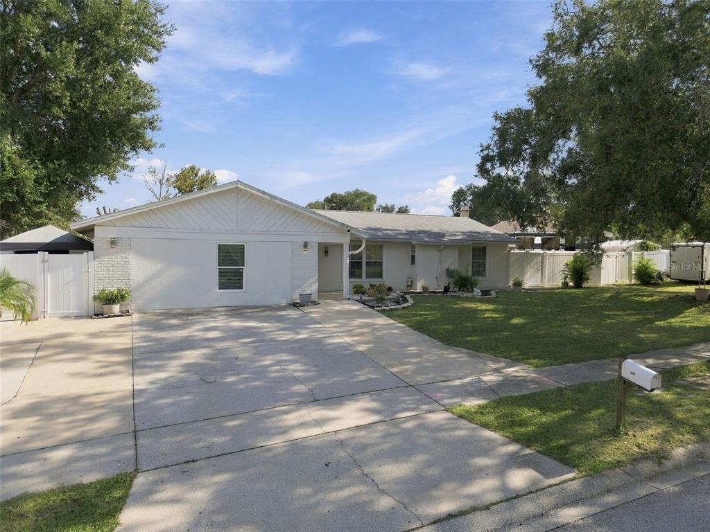 1325 OAKCREST DRIVE, BRANDON, FL — photo 4 of 30