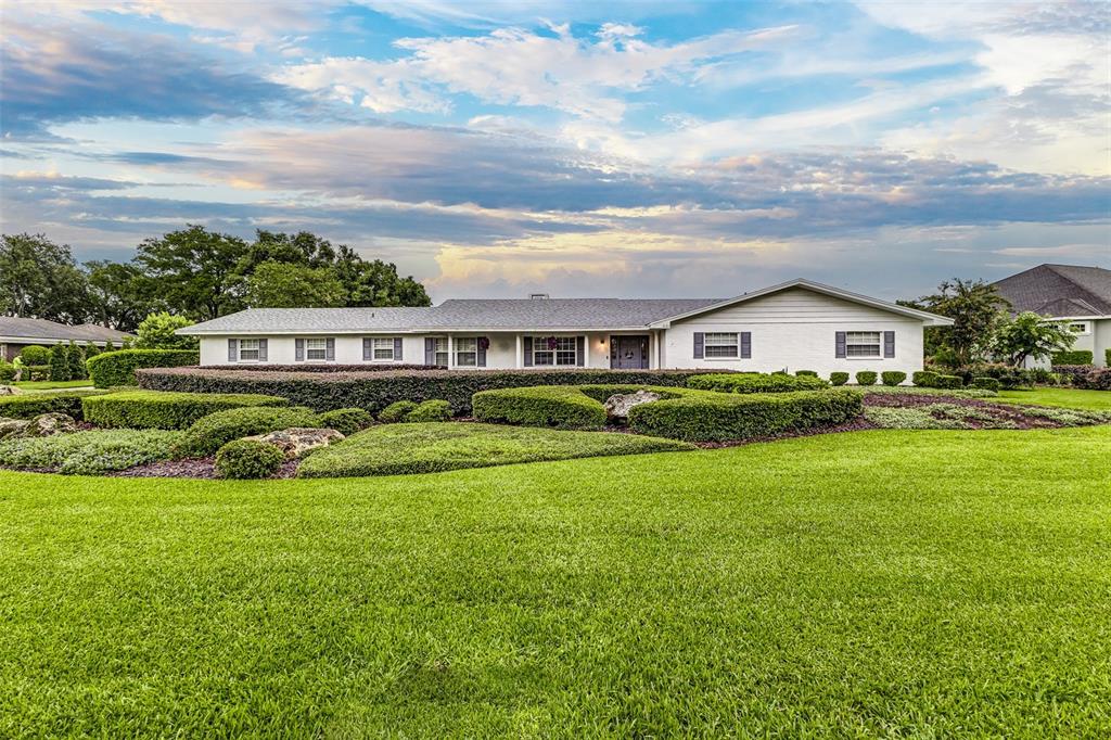 521 LONE PALM DRIVE