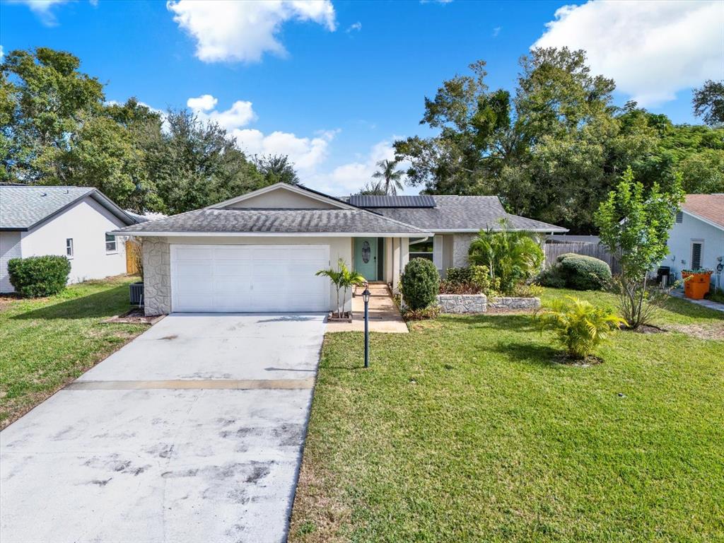 2536 BRAMBLEWOOD DRIVE W