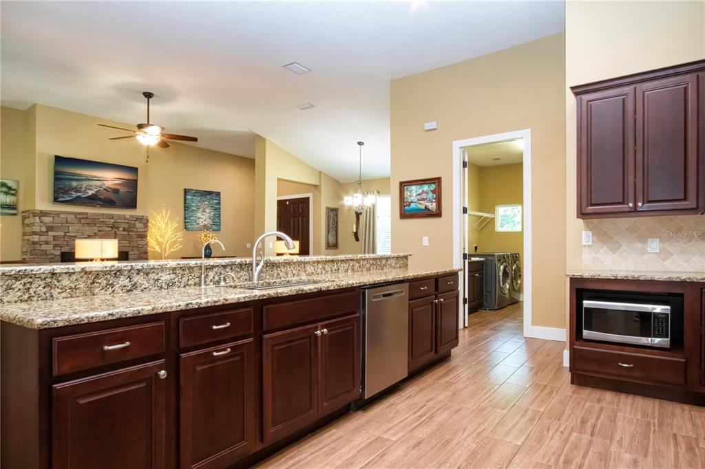 1605 BUTCH CASSIDY TRAIL, WIMAUMA, FL — photo 5 of 30