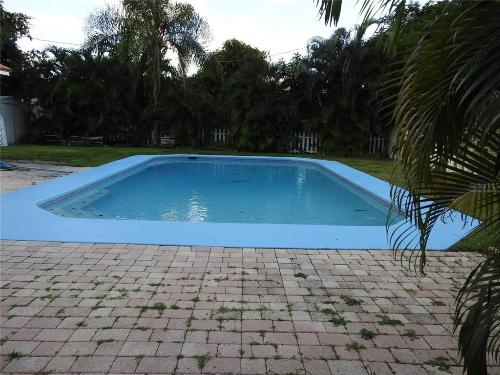 7611 SENRAB DRIVE, BRADENTON, FL — photo 3 of 30
