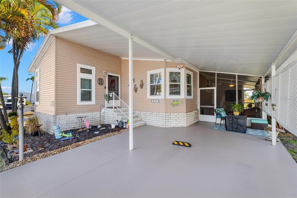 624 MOUNT PINEY AVENUE NE UNIT 703, ST PETERSBURG, FL — photo 2 of 41