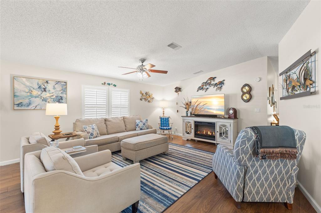 624 MOUNT PINEY AVENUE NE UNIT 703, ST PETERSBURG, FL — photo 5 of 41