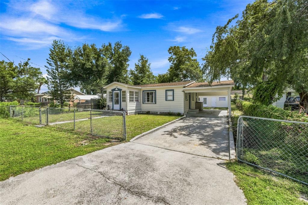 807 E ORCHID AVENUE, TAMPA, FL — photo 2 of 27