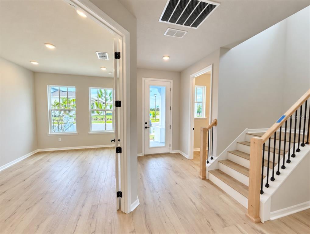 15053 SIRLEAF DRIVE, ORLANDO, FL — photo 4 of 16