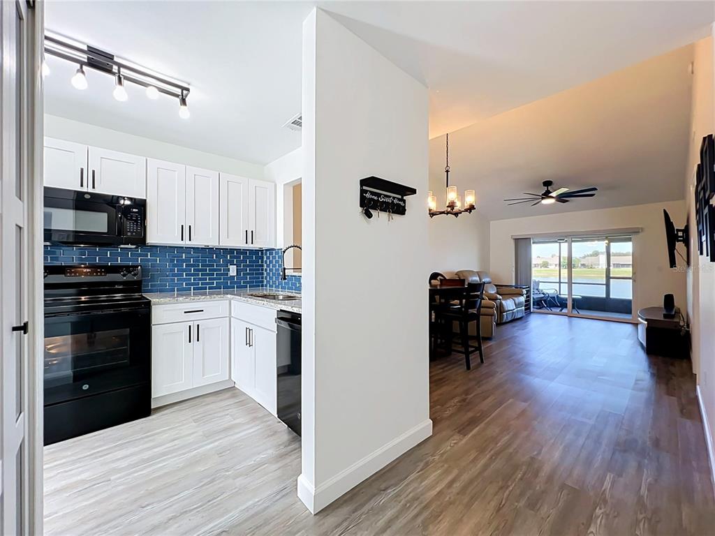 72 PINE ISLAND CIRCLE, KISSIMMEE, FL — photo 4 of 30