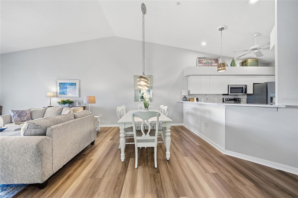 5231 MAHOGANY RUN AVENUE UNIT 321, SARASOTA, FL — photo 5 of 30