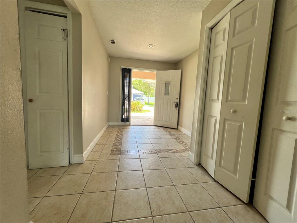 111 SHADDOCK DRIVE, AUBURNDALE, FL — photo 2 of 45