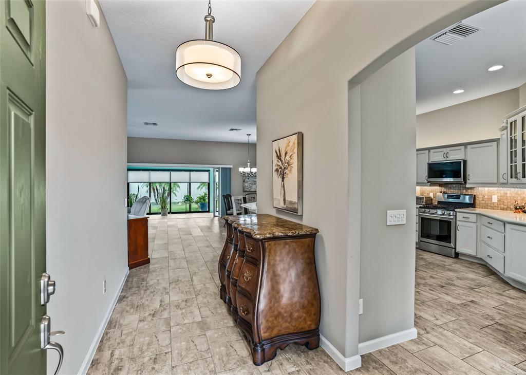 6065 KECKONEN DRIVE, THE VILLAGES, FL — photo 4 of 30