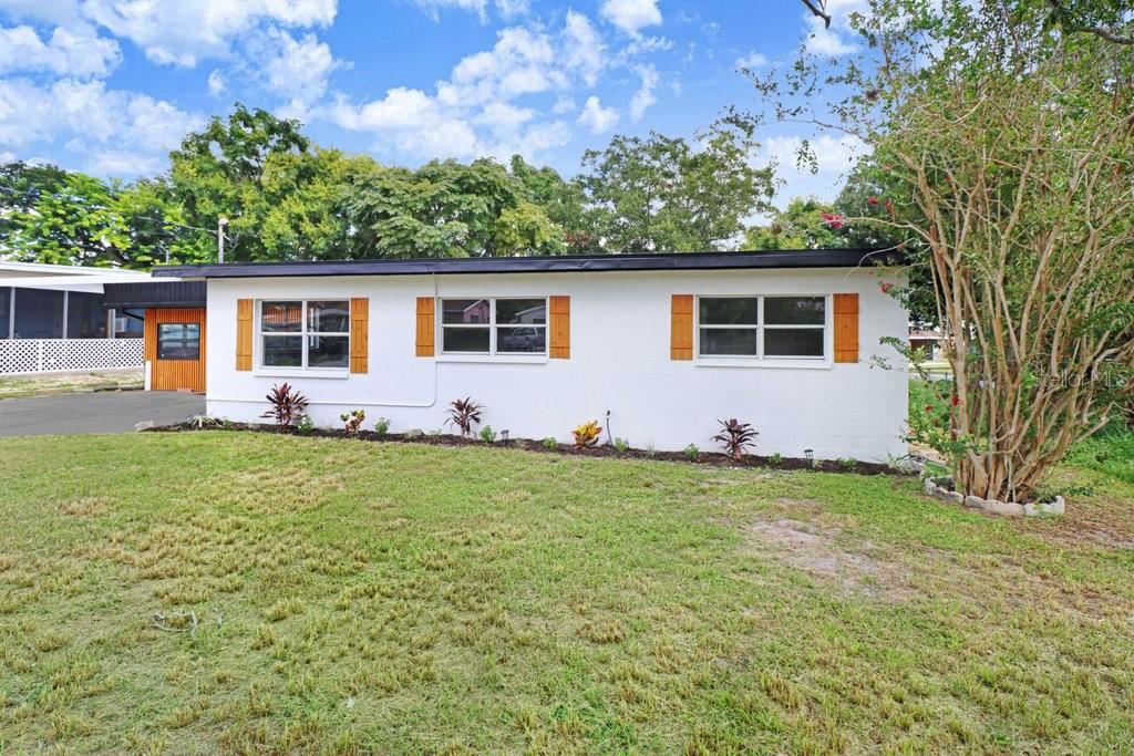 124 EDGEWATER DRIVE, WINTER HAVEN, FL — photo 3 of 39