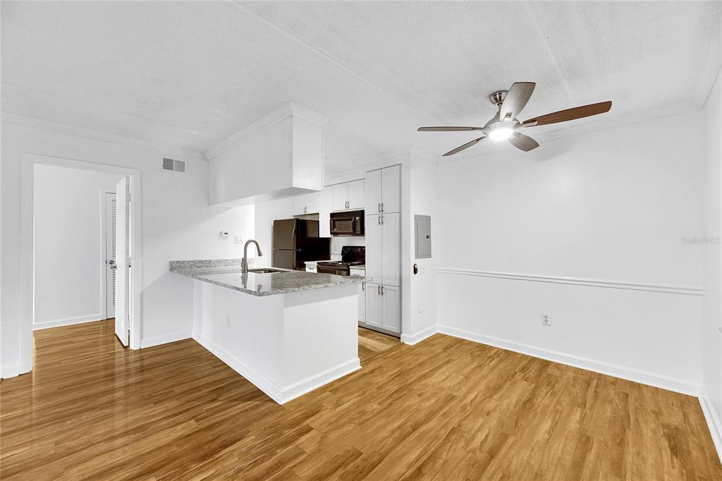 5304 W KENNEDY BOULEVARD UNIT 106, TAMPA, FL — photo 3 of 30