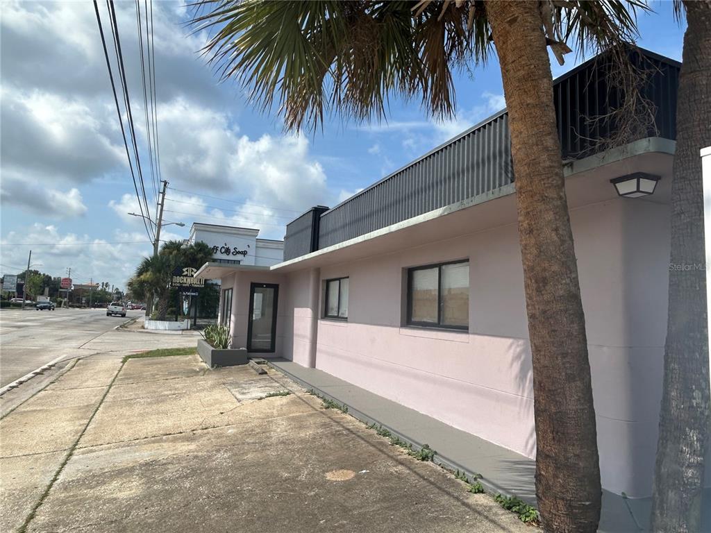 271 S ORLANDO AVENUE
