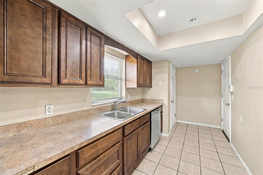7021 SHEFFIELD DRIVE, LAKELAND, FL — photo 5 of 36