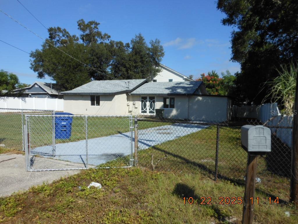 2119 W COMANCHE AVENUE