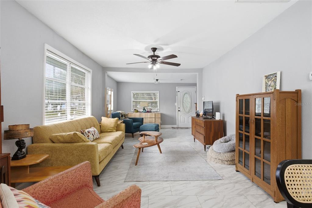 1201 E CAYUGA STREET, TAMPA, FL — photo 4 of 22
