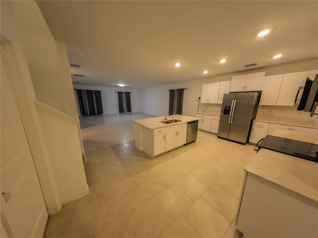 12442 AMBER WAVES ROAD, LEHIGH ACRES, FL — photo 3 of 30