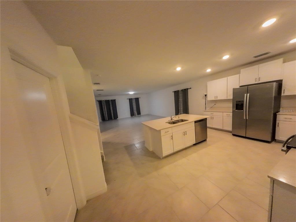 12442 AMBER WAVES ROAD, LEHIGH ACRES, FL — photo 4 of 30