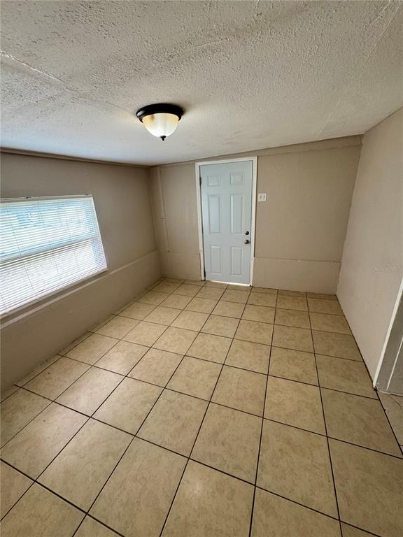 2313 W RIO VISTA AVENUE, TAMPA, FL — photo 4 of 18