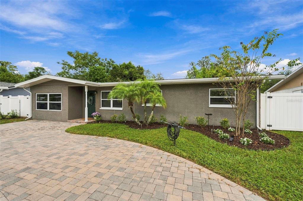 620 PALM PLACE, SAFETY HARBOR, FL — photo 2 of 55