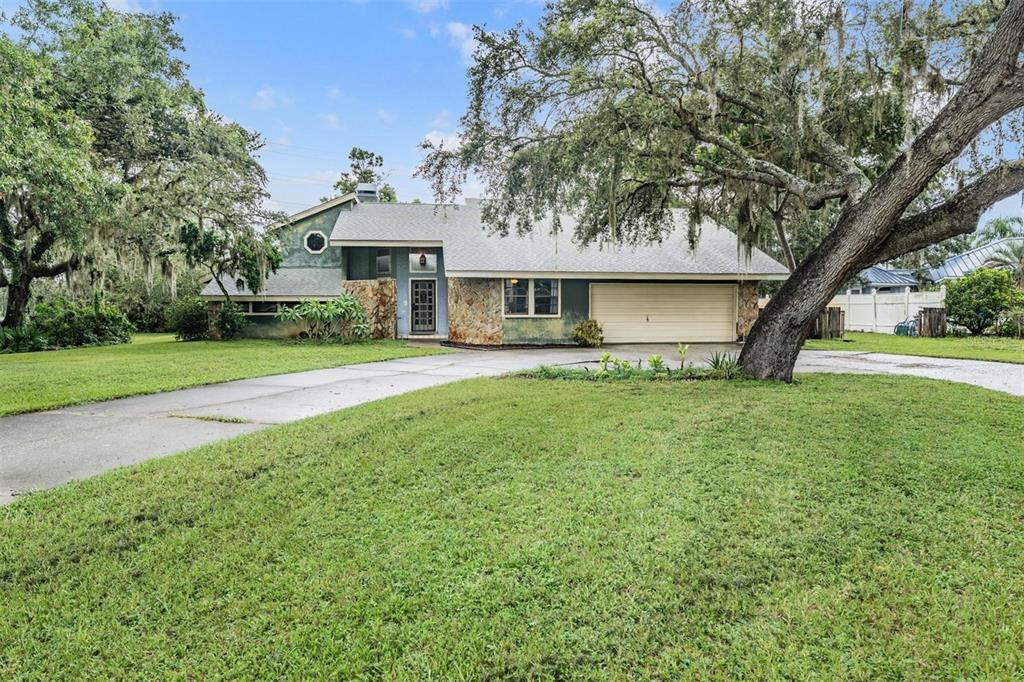 6911 DAUBON COURT