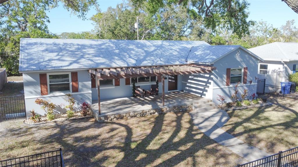 515 34TH AVENUE NE, ST PETERSBURG, FL — photo 2 of 41
