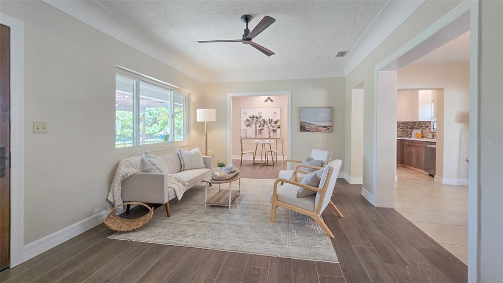515 34TH AVENUE NE, ST PETERSBURG, FL — photo 3 of 41
