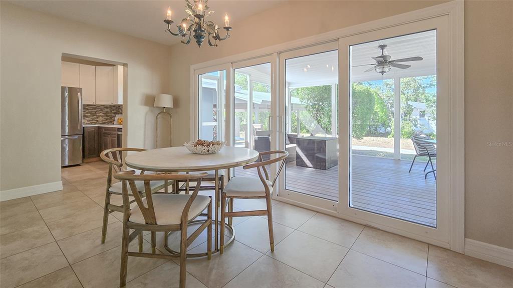 515 34TH AVENUE NE, ST PETERSBURG, FL — photo 5 of 41