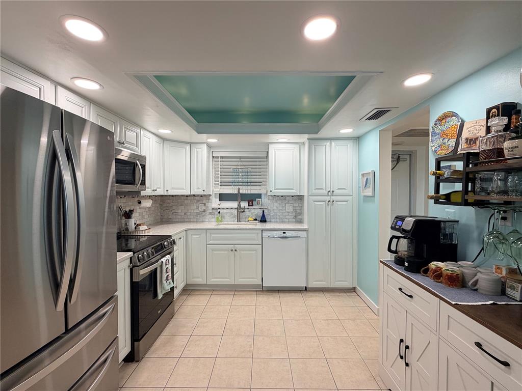 5200 BRITTANY DRIVE S UNIT 206, ST PETERSBURG, FL — photo 4 of 30