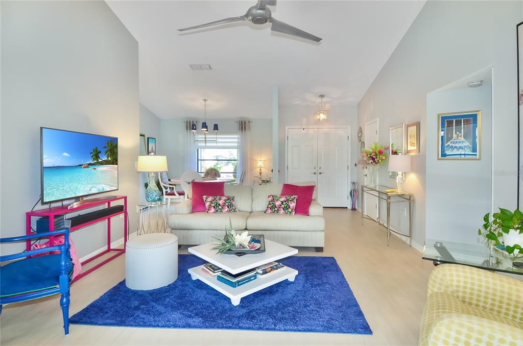 3286 MEADOW RUN CIRCLE, VENICE, FL — photo 2 of 30