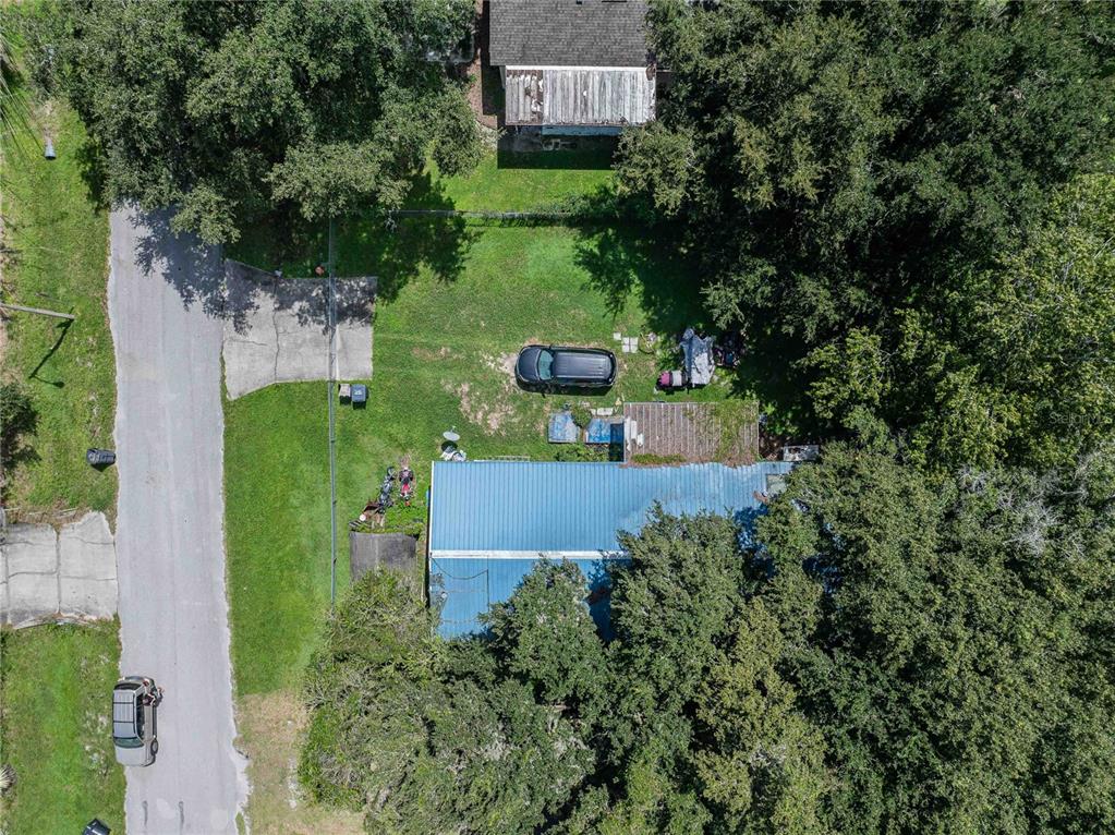 2500 ISLAND OAKS W, LAKELAND, FL — photo 2 of 26