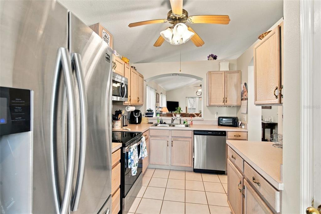 1736 CHALLENGER AVENUE, DAVENPORT, FL — photo 5 of 30