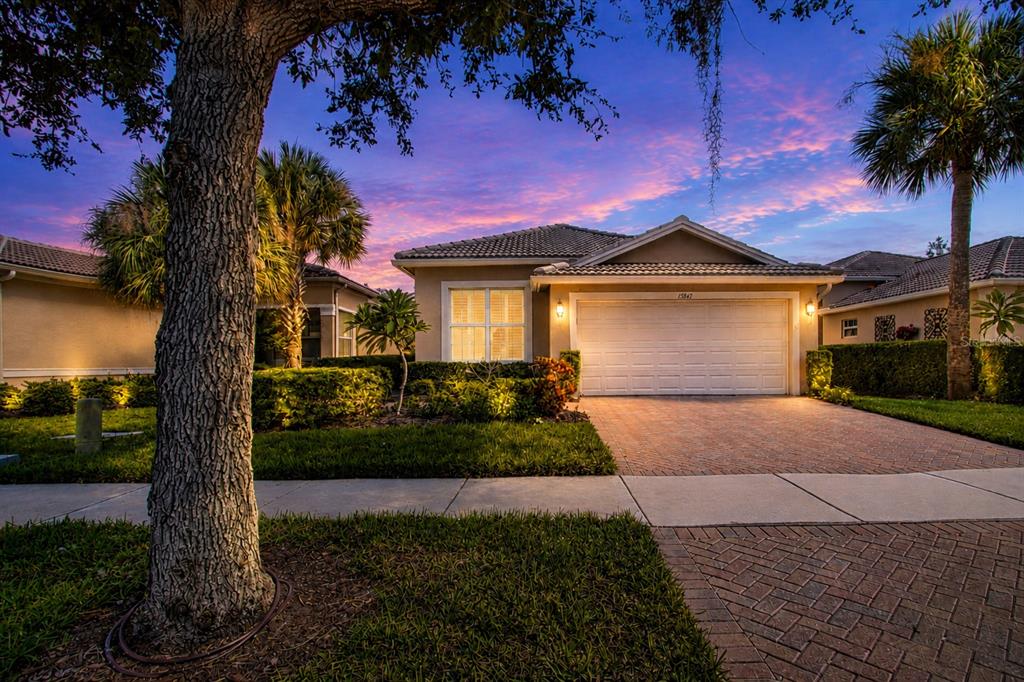 15847 COBBLE MILL DRIVE, WIMAUMA, FL — photo 2 of 30