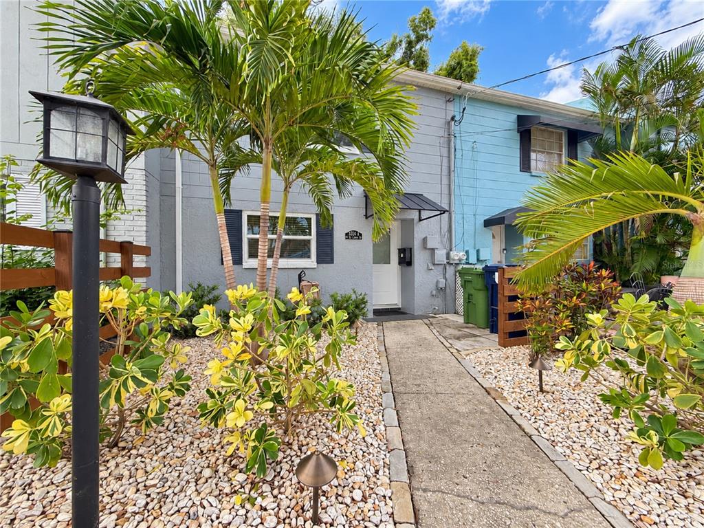 3204 W DE LEON STREET UNIT A