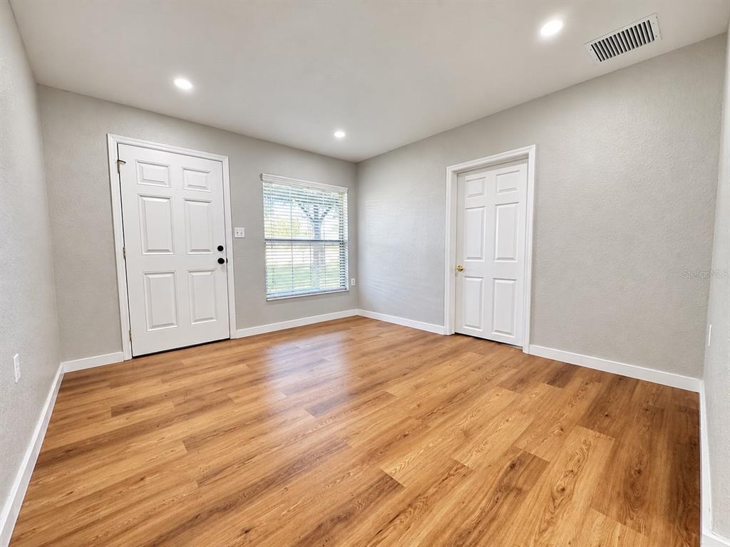 4692 BARLEY STREET, ORLANDO, FL — photo 4 of 27