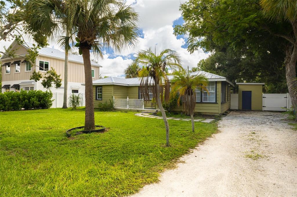 2316 GULL LANE, SARASOTA, FL — photo 2 of 30