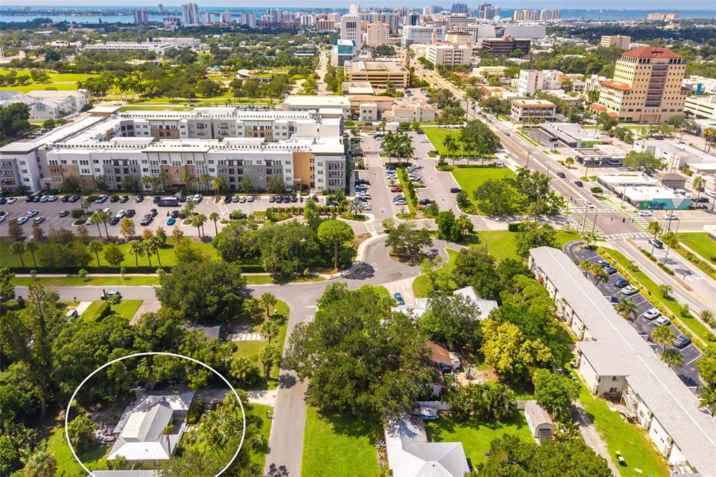 2316 GULL LANE, SARASOTA, FL — photo 4 of 30