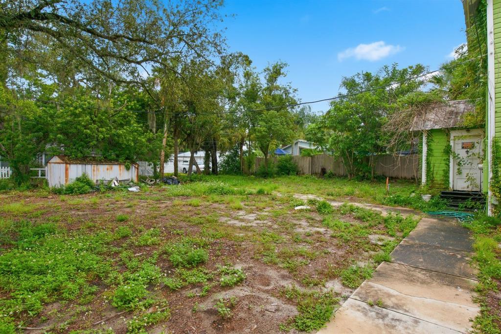 226 N GROSSE AVENUE, TARPON SPRINGS, FL — photo 2 of 46