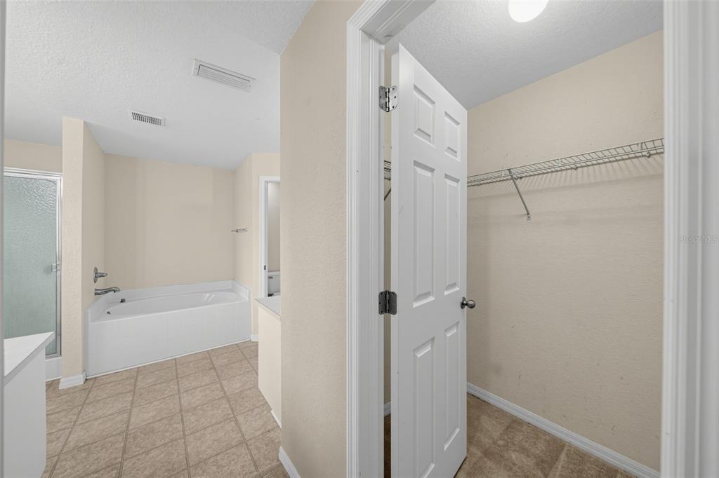 2019 WANDA AVENUE N, LEHIGH ACRES, FL — photo 4 of 30